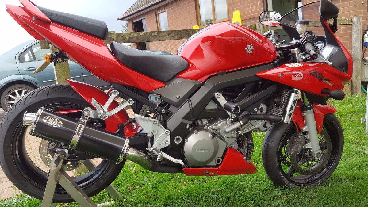 Suzuki SV 1000 Black Oval single outlet road legal/RACE Motorbike