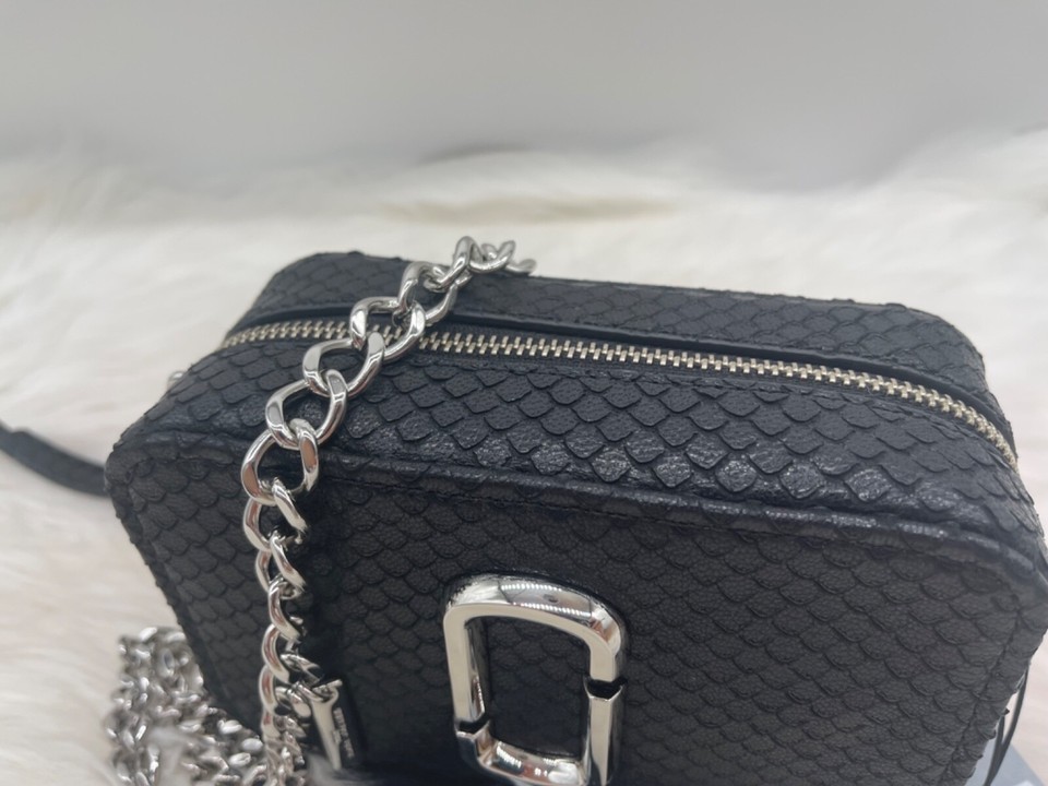 AUTH NWT Marc Jacobs Women’s The Softshot 17 Logo Leather Crossbody Bag