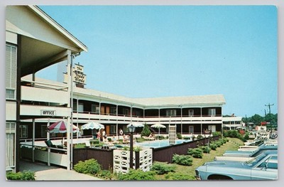 The Trade Winds Motel Falmouth Massachusetts Vintage 1967 Postcard