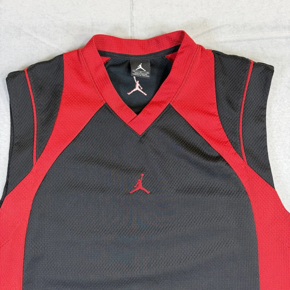 Винтажная мужская майка Air Jordan большая черная красная выведенная 23 джампера 2005 - Изображение 2 из 4