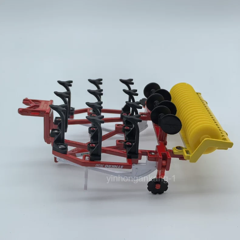 1/32 SIKU 2067 SYNKRO Combined Plow Alloy Farm Machine Model - Image 2 of 4