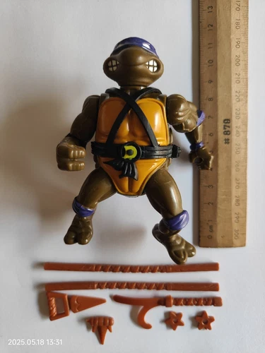 Teenage Mutant Ninja Turtles Ultimate Vintage Collectors Pack - Figures/Comics - Picture 2 of 24