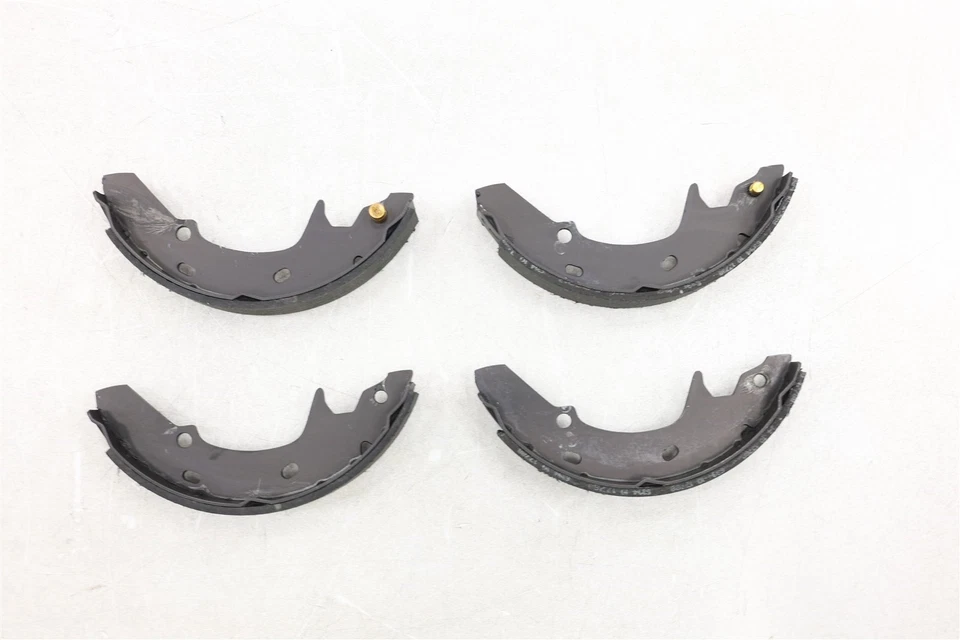 Zapatas de freno de tambor trasero Motorcraft Reman BR79B Ford Escort Tempo 1984-1990 Foto 4 de 4