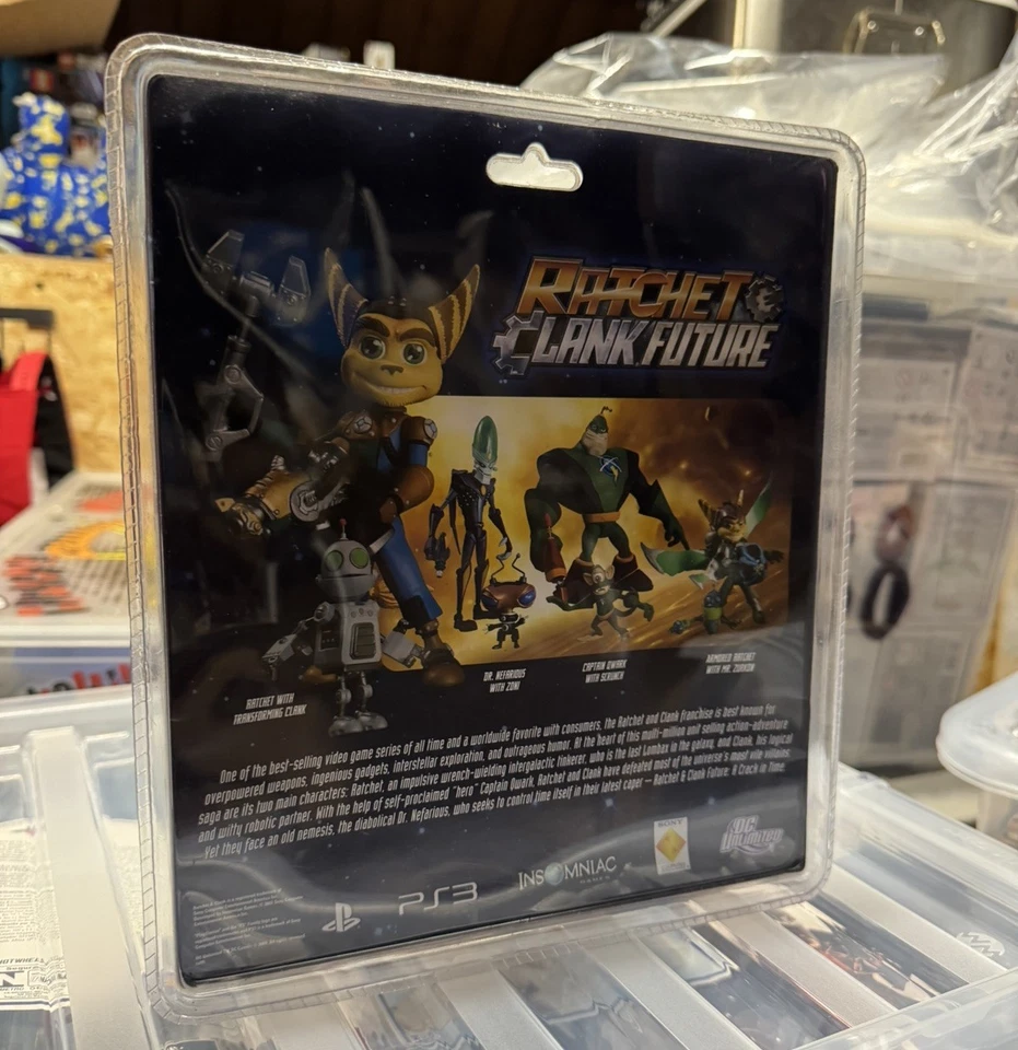 Ratchet & Clank Future Captain Qwark with Scrunch Series 1 Action Figure Sealed - Image 3 of 4