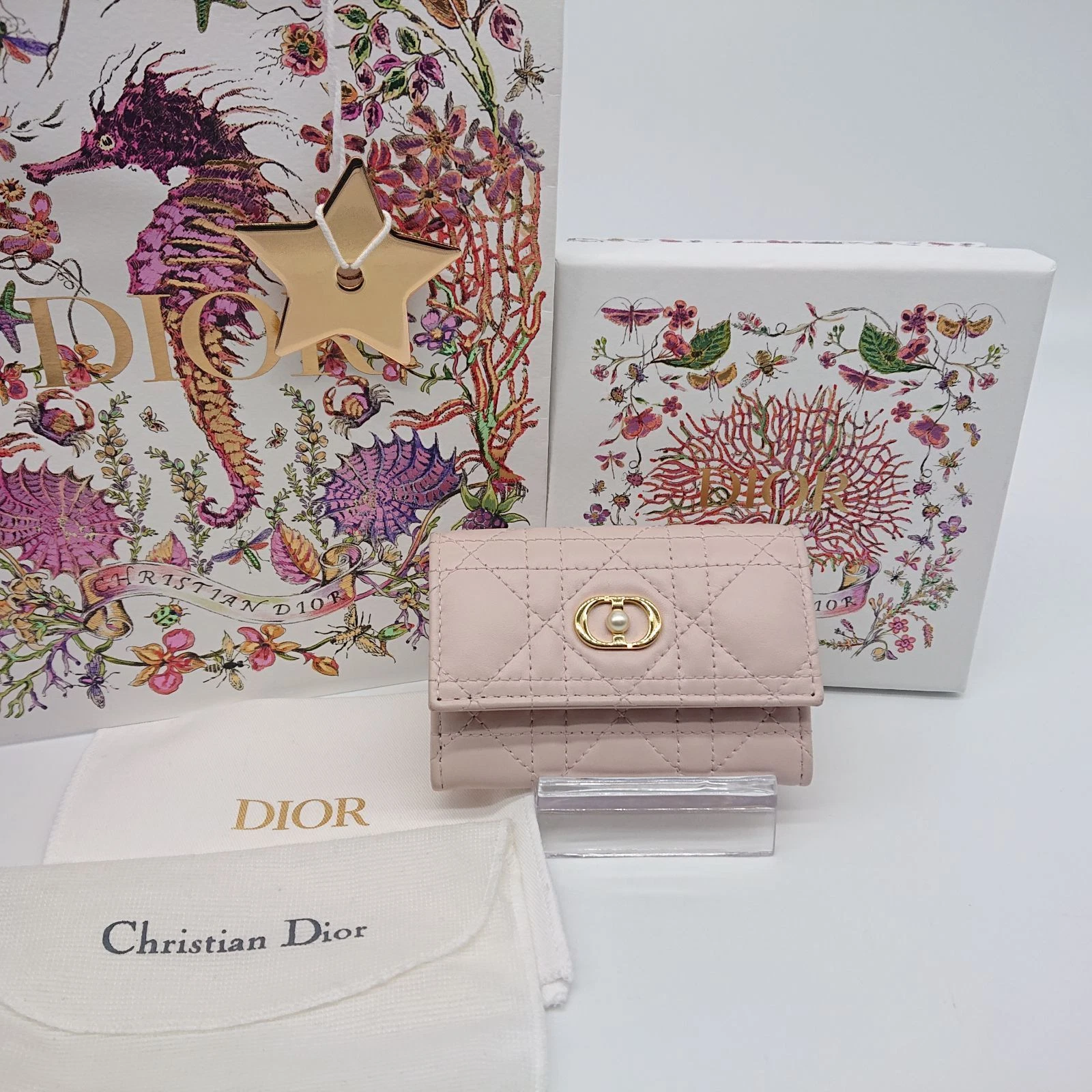 Christian Dior CD Logo Mark Portefeuille Pliable Compact Femme Rose Perle avec Boîte 