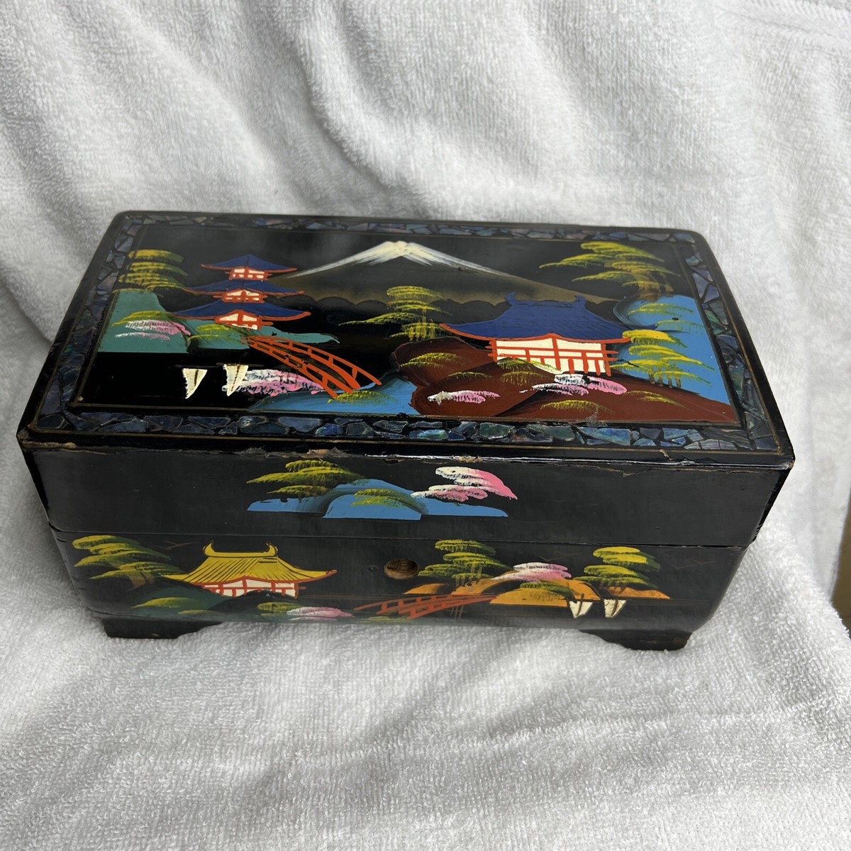 Vintage Hand Painted Black Lacquer Musical Jewelry Box Japan
