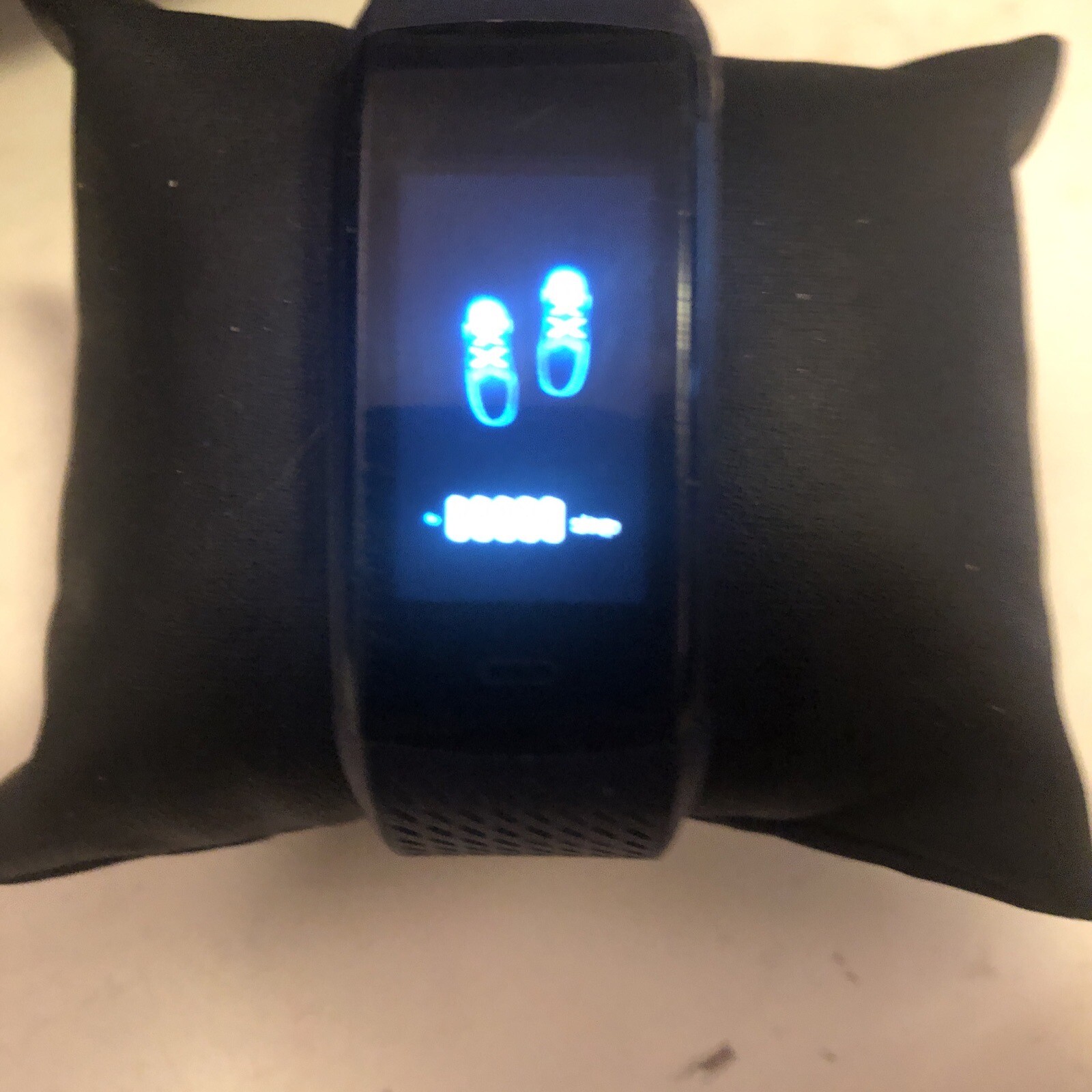 Koretrak Watch Tracker Fitness Band, Heart Rate Monitor excellent
