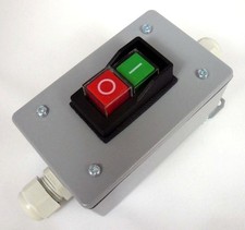 Water Resistant Magnetic On-Off Switch in Gasketed Metal Enclosure 120V 16A New