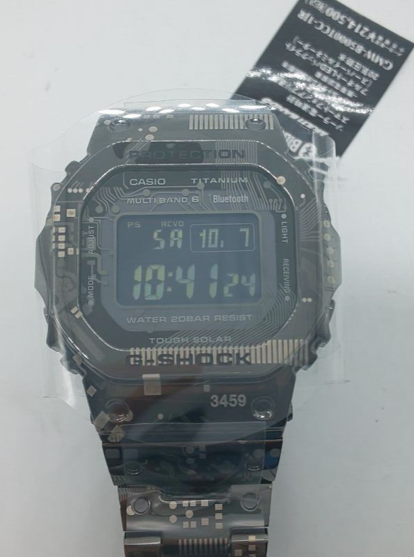 Casio G-SHOCK GMW-B5000TCC-1JR FULL METAL TITANIUM Men Watch Casio G-SHOCK GMW-B5000TCC-1JR FULL METAL TITANIUM Men Watch