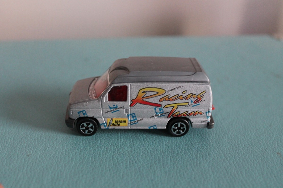 Majorette 3.1” FORD ECONOLINE VAN Diecast VINTAGE No:270