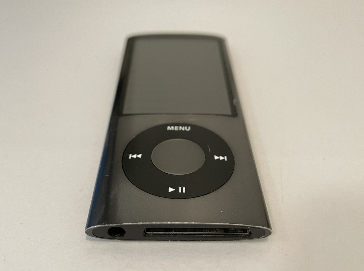 ipod nano 第5世代　ブラック　16GB Pre-Owned Apple iPod Nano 5th Gen 16GB Black, MP3 Player