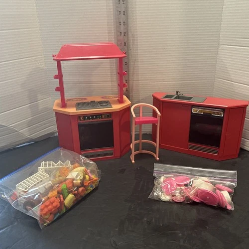 1990 Barbie Kitchen Playset ARCO Vintage Pink Stove, Sink, And accessories