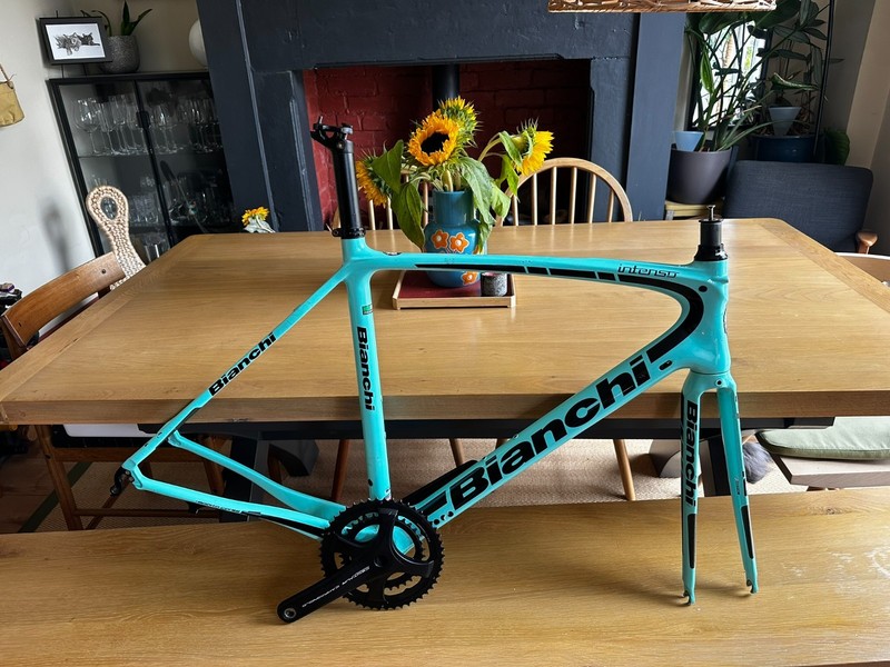 Bianchi Intenso Road Bike Frameset With Campagnolo Centuar Chainset - 54cm