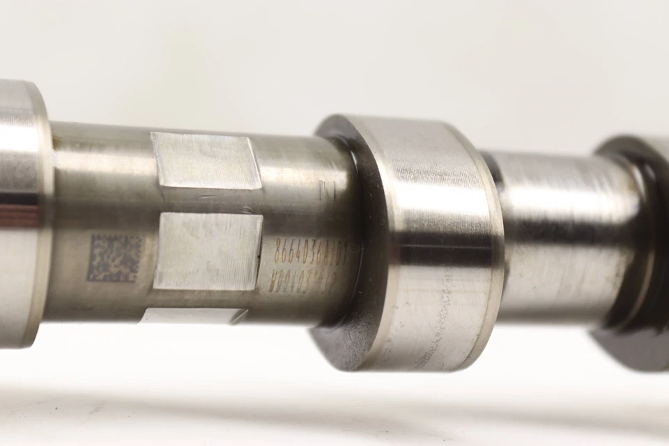 2018-2020 BMW 530E XDRIVE - Intake CAM / Camshaft 8664036 - Image 2 of 4