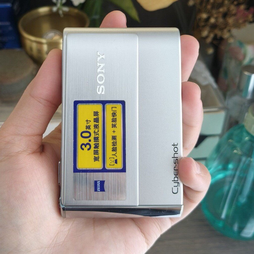 SONY DSC-T90 Digital Camera 12.1MP 4xOptical Zoom Built-in Flash