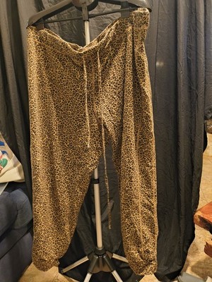Zim And Zoe Lounge/Sweat/Pajama Pants Size 30 Leopard