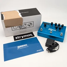 Strymon Mobius Multidimensional Modulation Effect Pedal for Guitars - Blue
