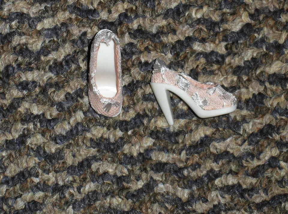 Gene Marshall 'Mel Loves Marsha' Outfit Ashton Drake Violet, Madra