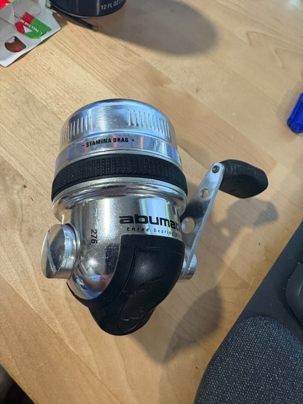 Abu Garcia Abumatic 276 Spincast Reel Vintage Closed Face Fishing Reel