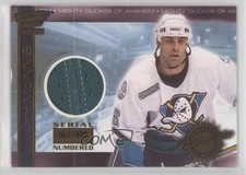 2000-01 Pacific Revolution Game-Worn Jerseys 367/400 Marty McInnis #1 1r5