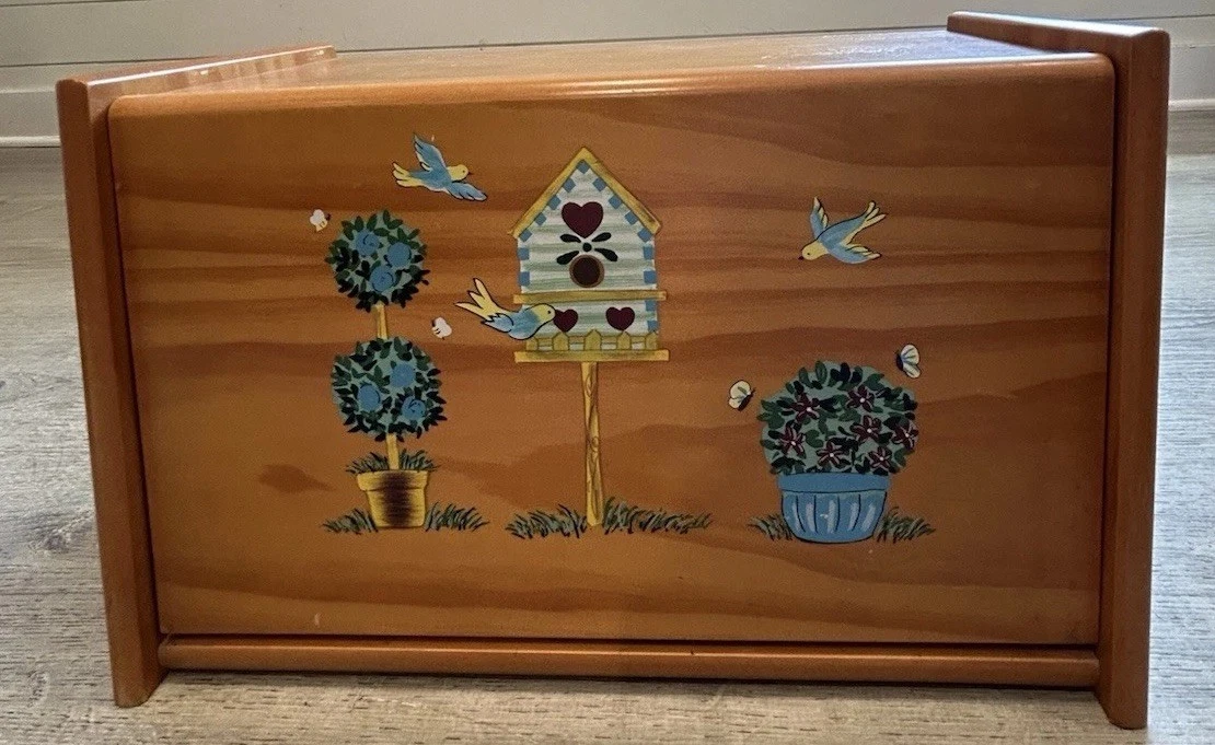 Vintage Wooden Bread Box Drop Door 15 5/8”W x10”D x9 1/4”H~1960’s bird painting
