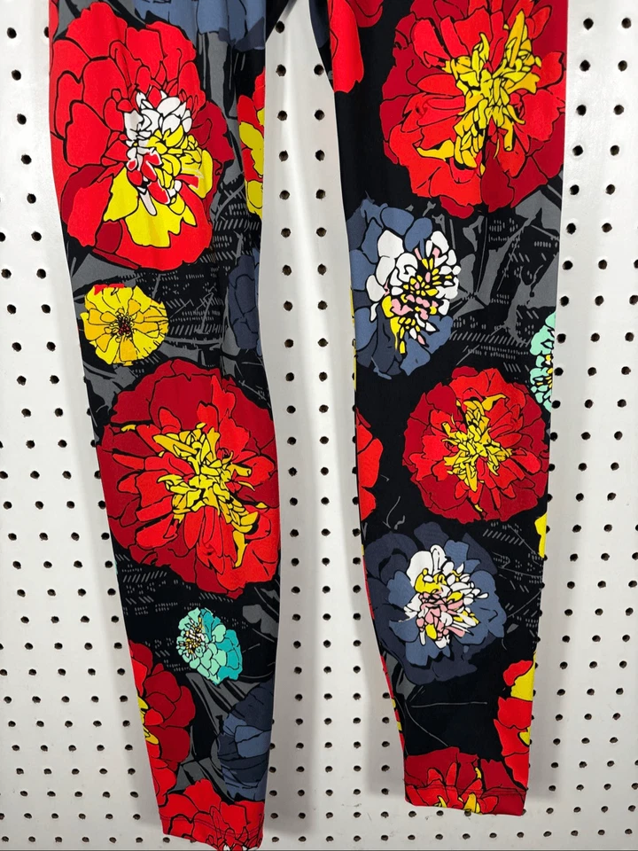 Adidas Woman’s bright colorful floral performance leggings size S - Image 4 of 4