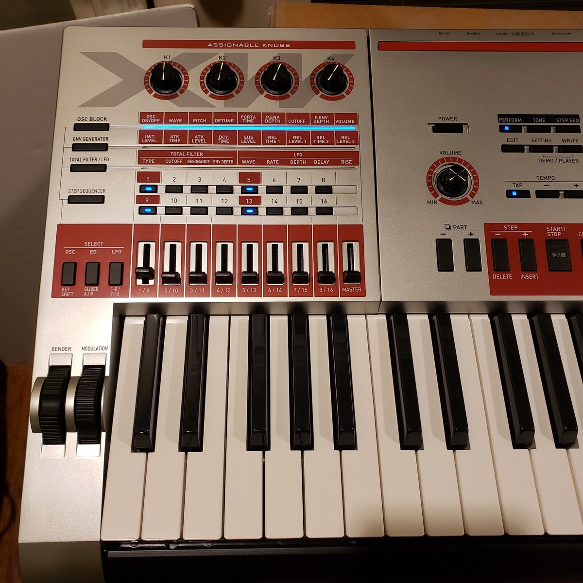 Casio XW-G1 Groove Synthesizer - 61-Key MIDI and USB