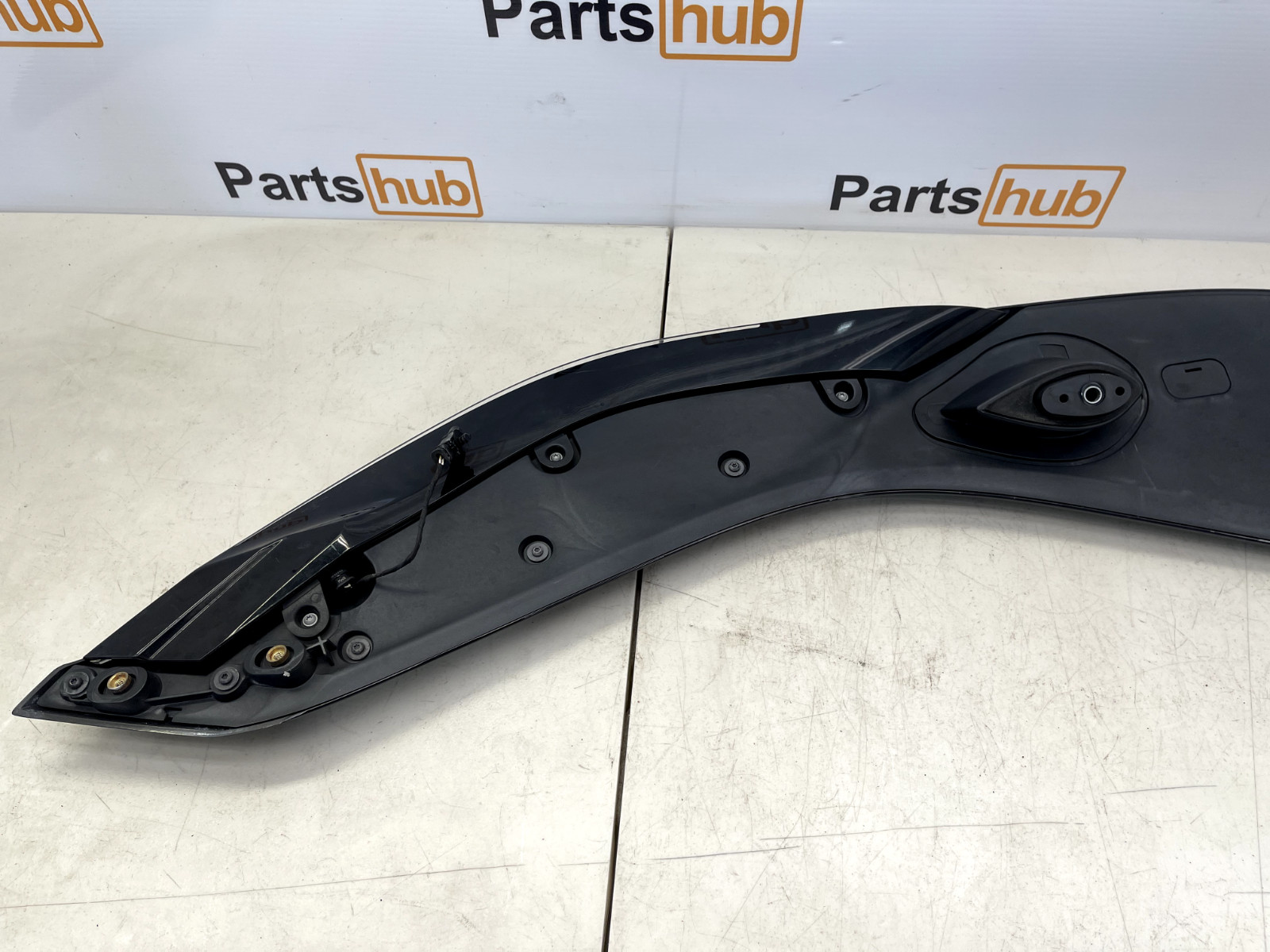 2014-2020 BMW i8 I12 Coupe Rear Right Passenger Side Molding Panel Turn Signal