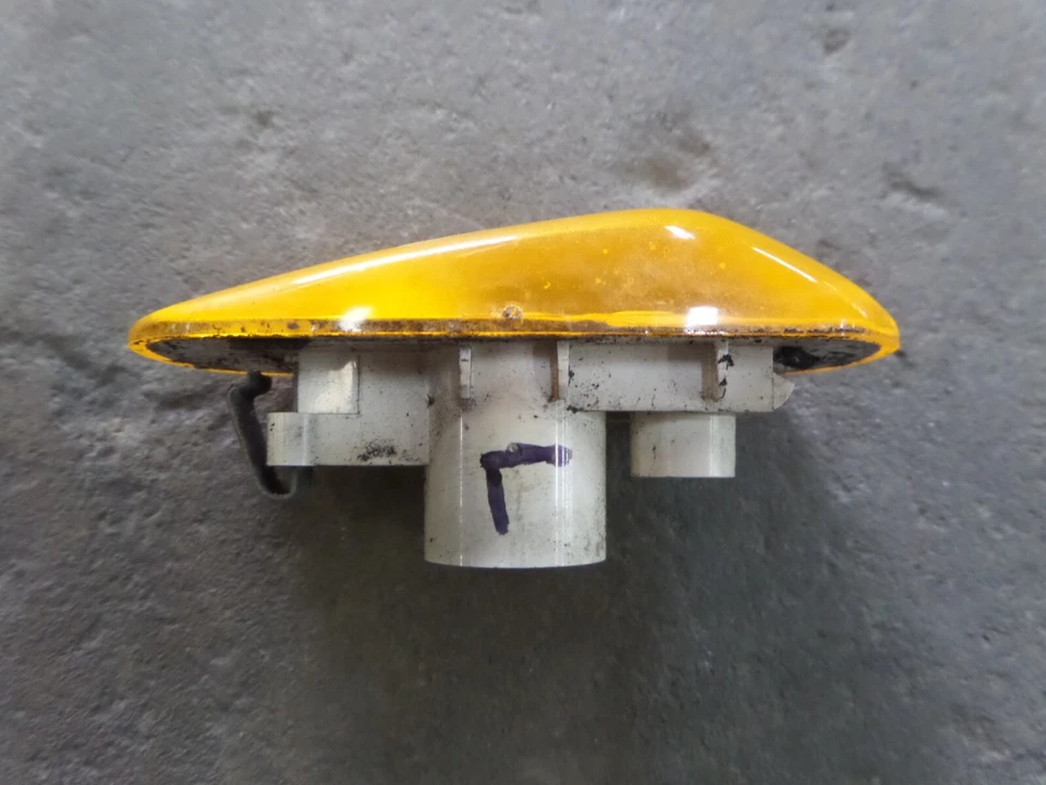 84-93 Saab 900 Turbo OEM Lámpara de luz marcadora lateral izquierda derecha 9124132 D7 Foto 2 de 3