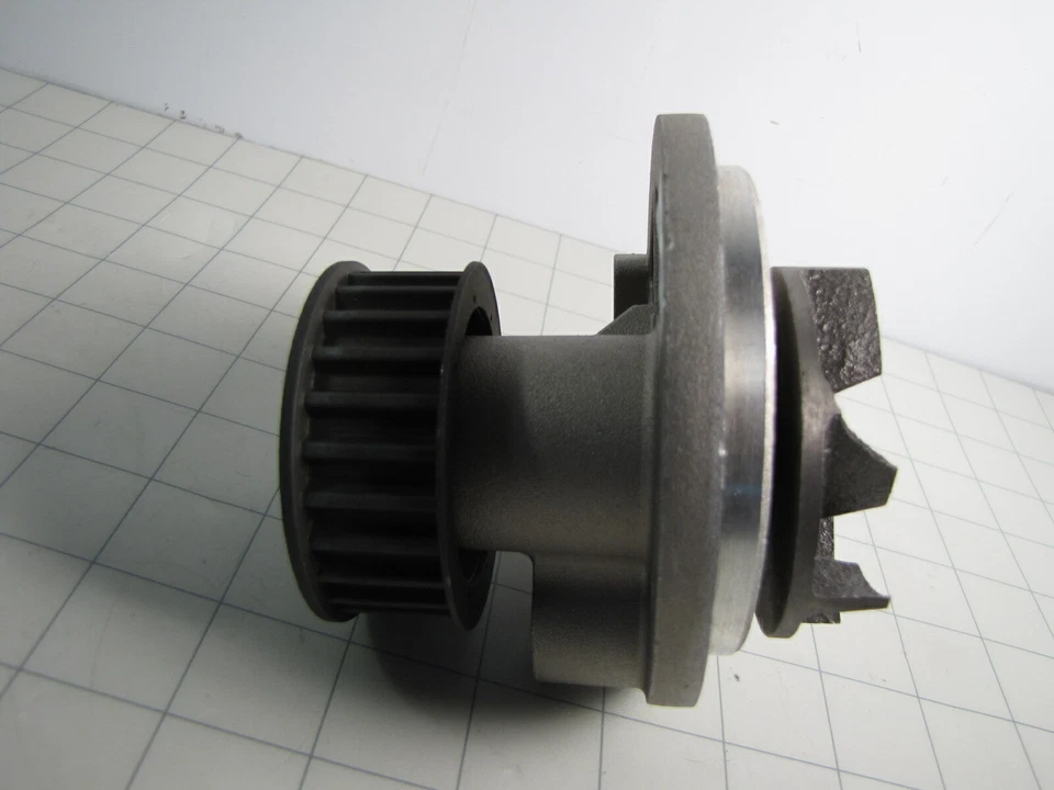 Bomba de agua del motor (sin sello) 18-1953 para Suzuki Forenza Reno NUEVO Foto 4 de 4