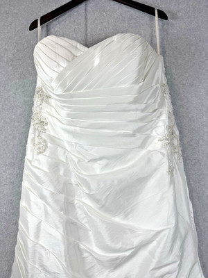NEW Melody Bridal Collection Wedding Dress, Strapless, Shirring Bust, size 16/18