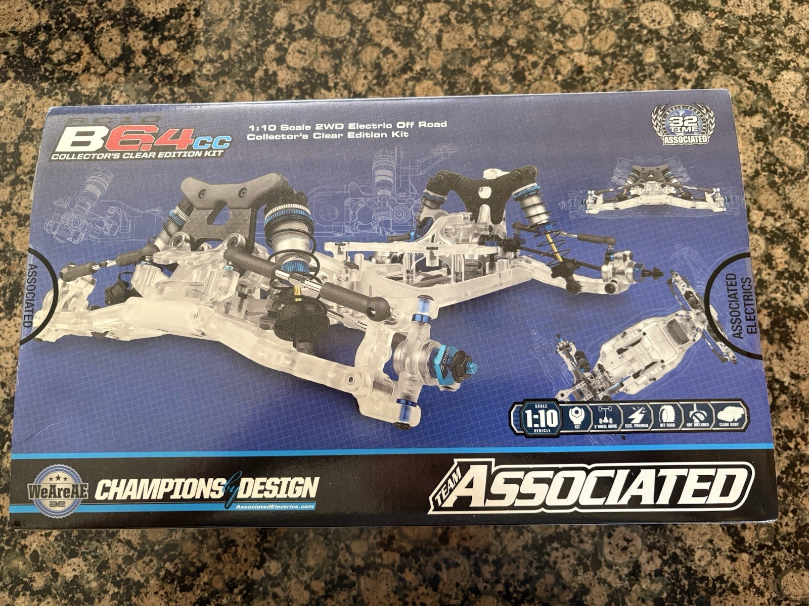 Team Associated RC10B6.4CC Collector's Clear Edition 1:10 2W