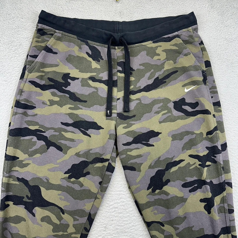 Pantalones de chándal Nike Dri-FIT camuflados para mujer XL verdes cónicos CZ1449-082 Foto 2 de 4