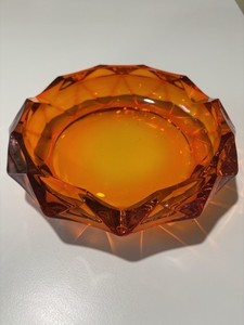 Vintage Viking Glass Diamond Point Persimmon Cigar Ashtray
