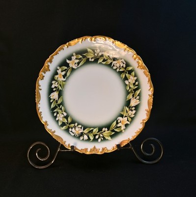 Limoges T&V Plate White Lily Bridal Garland on Dark Green w/Heavy Gold 1892-1907