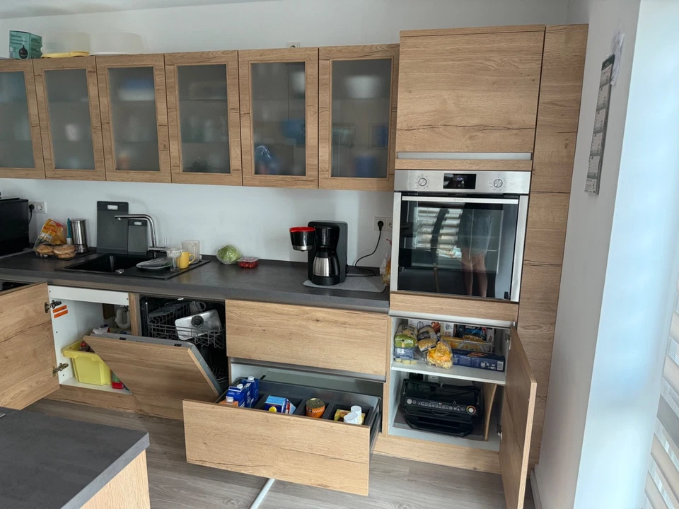 Küche mit Kochinsel zu verkaufen NEFF Nobilia mit Dunstesse und Hochbaubackofen - Bild 4 von 4