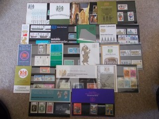 GB 1968 70 QEII 17 x Pre decimal Presentation Packs with no Cellophane V/F U/M