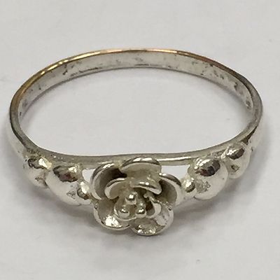 EDLER .925 STERLINGSILBER DESIGNER RING MIT CUT OUT BLUMEN GRÖSSE 6 3/4 B