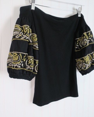 black off shoulder puff sleeve top