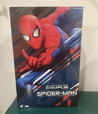 Spider-Man Hot Toys Disney D23 Expo Exclusive Figure Avengers