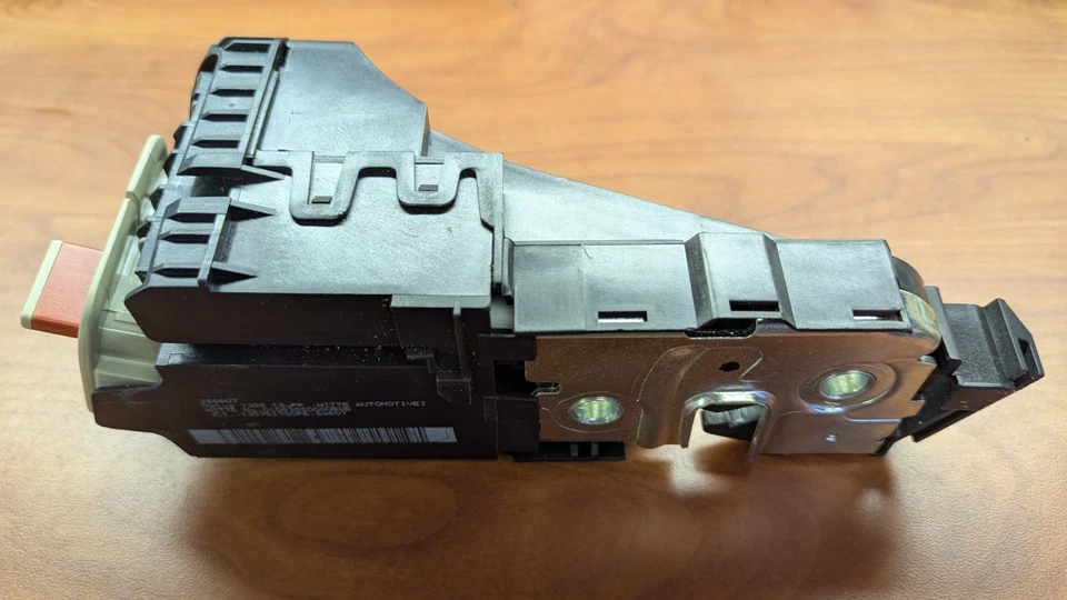 OEM Volvo V60, V70, XC60, XC70 Rear Folding Seat Latch Right Side Beige - Image 3 of 4