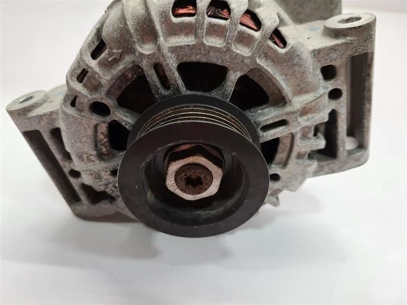 Alternador Chevrolet Equinox 2010-2017 2,4 L 120 amperios Foto 2 de 4