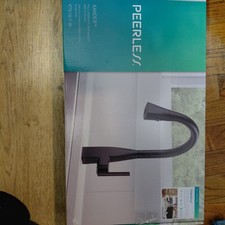Peerless P7919LF-BL Xander Single-Handle Kitchen Faucet in Matte Black one hole