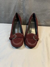 Stuart Weitzman Red Kitten Heels With Buckle Detail 6