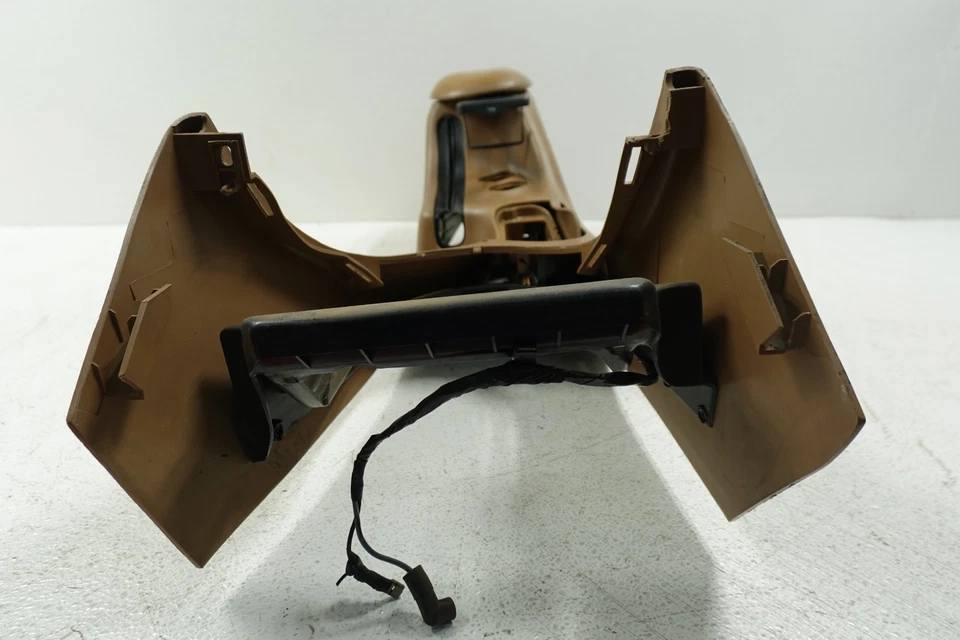 Ford Mustang 1994-1998 OEM consola central con reposabrazos almacenamiento sillín bronceado | W5306 Foto 4 de 4