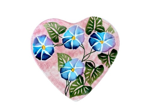 Ancora Italian Heart-Shaped Ceramic Plate Set With Blue Morning Glory Design - Picture 4 of 7