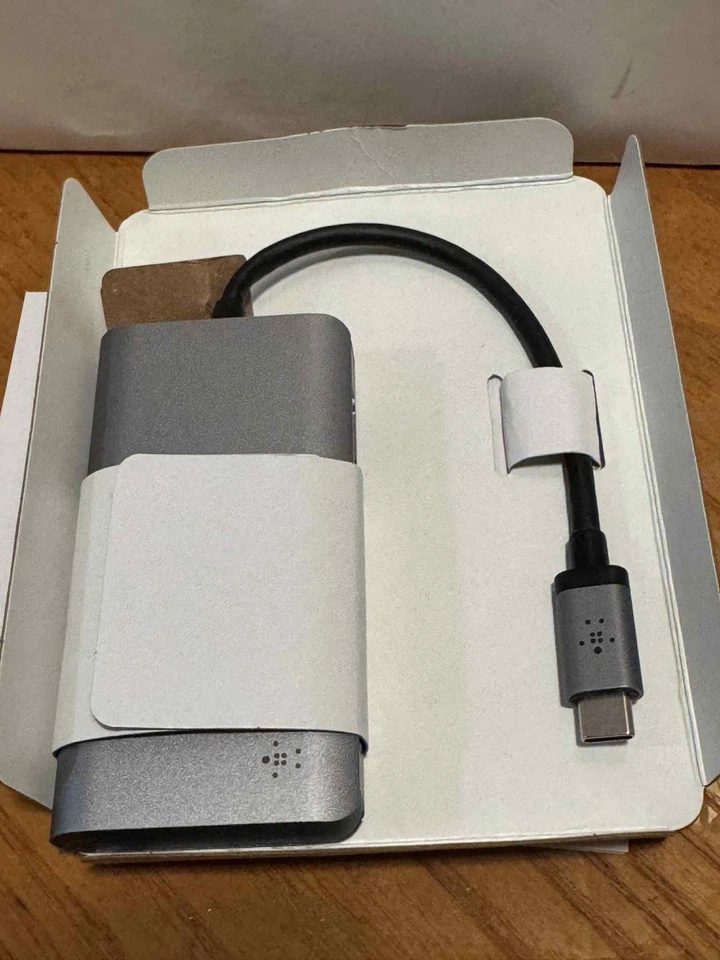 Belkin USB-C 4-in-1 Multiport Adapter - Image 4 of 4