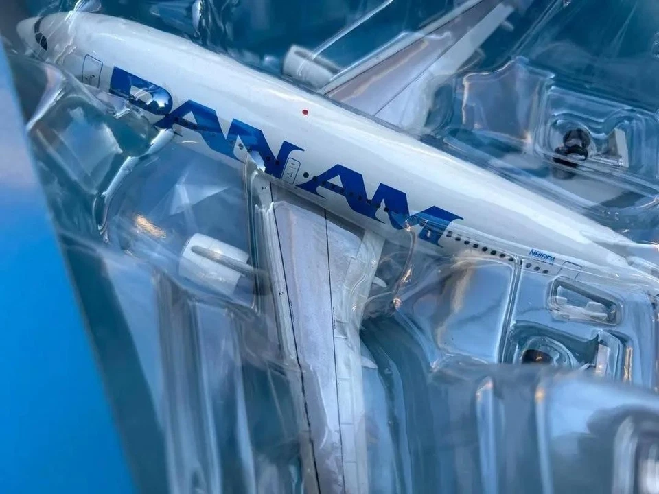 Hobby Master HL6002 Pan Am Airbus A310-300 N818PA 1:200 White Diecast Model - Image 2 of 4