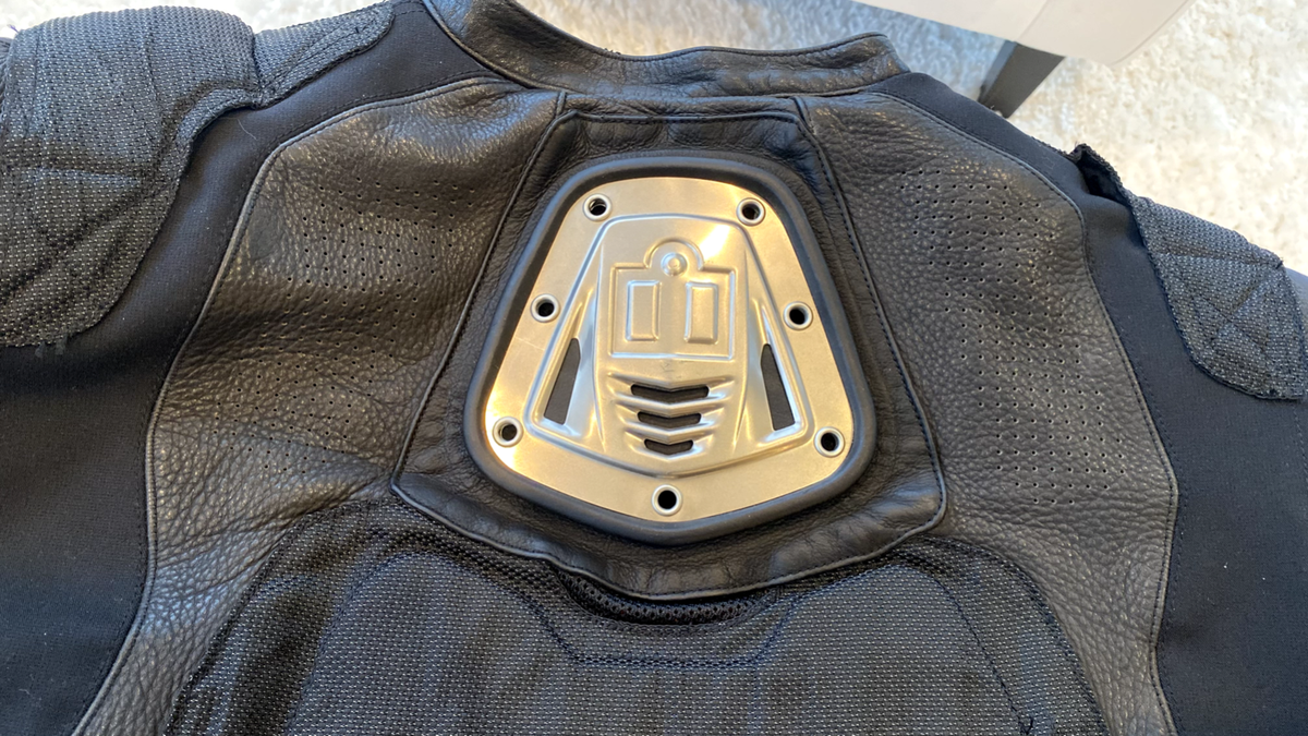 ICON TiMax Black Leather Motorcycle Jacket Large 42/44 Titanium