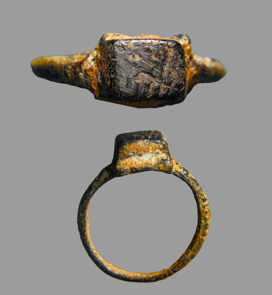 Ancient Judaea Ibex Signet Ring Bronze Hellenistic Seal 200BC